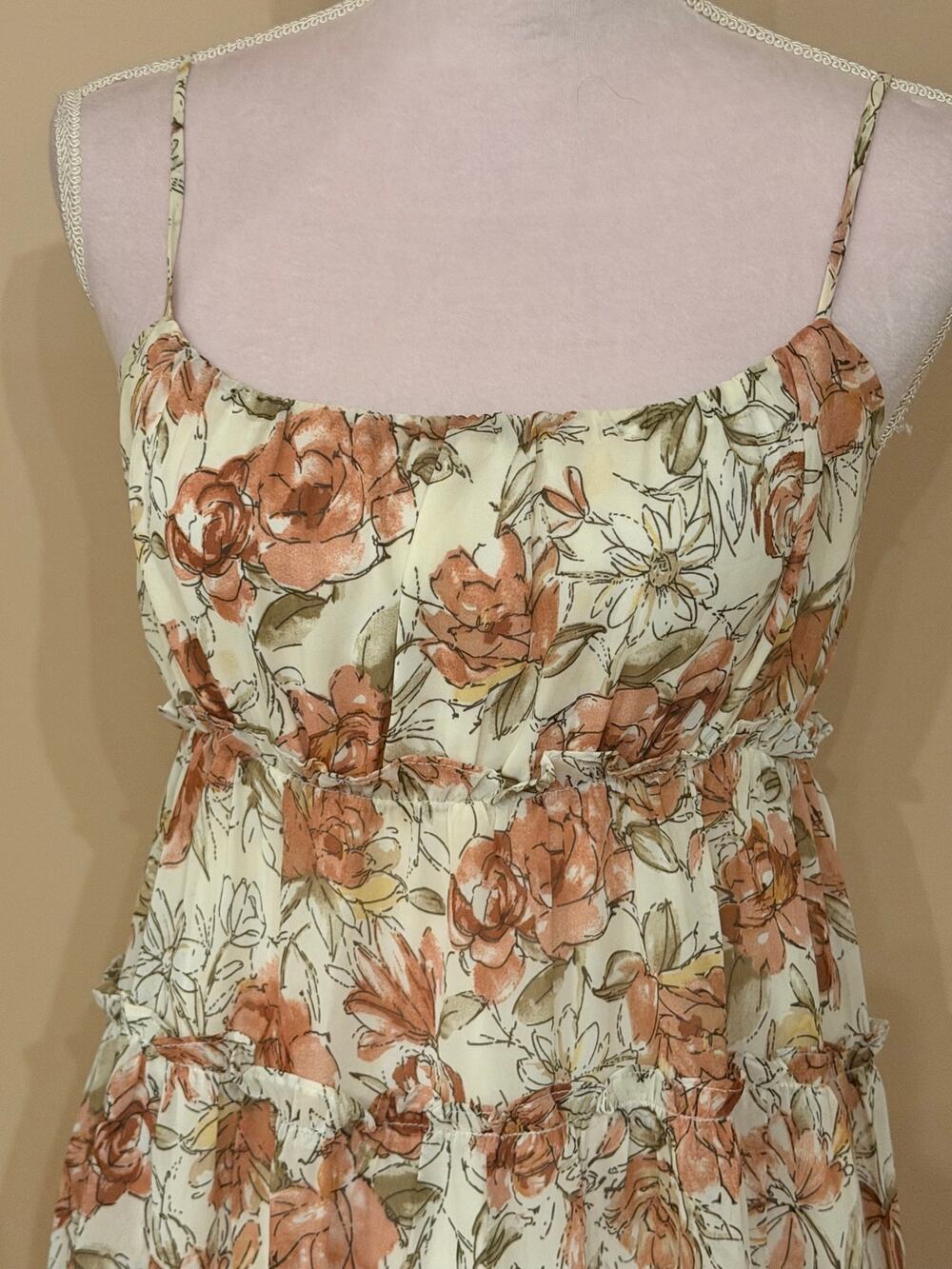 Lush Women's Medium Cream Floral Smocked Tiered Mini Dress Spaghetti Strap Boho